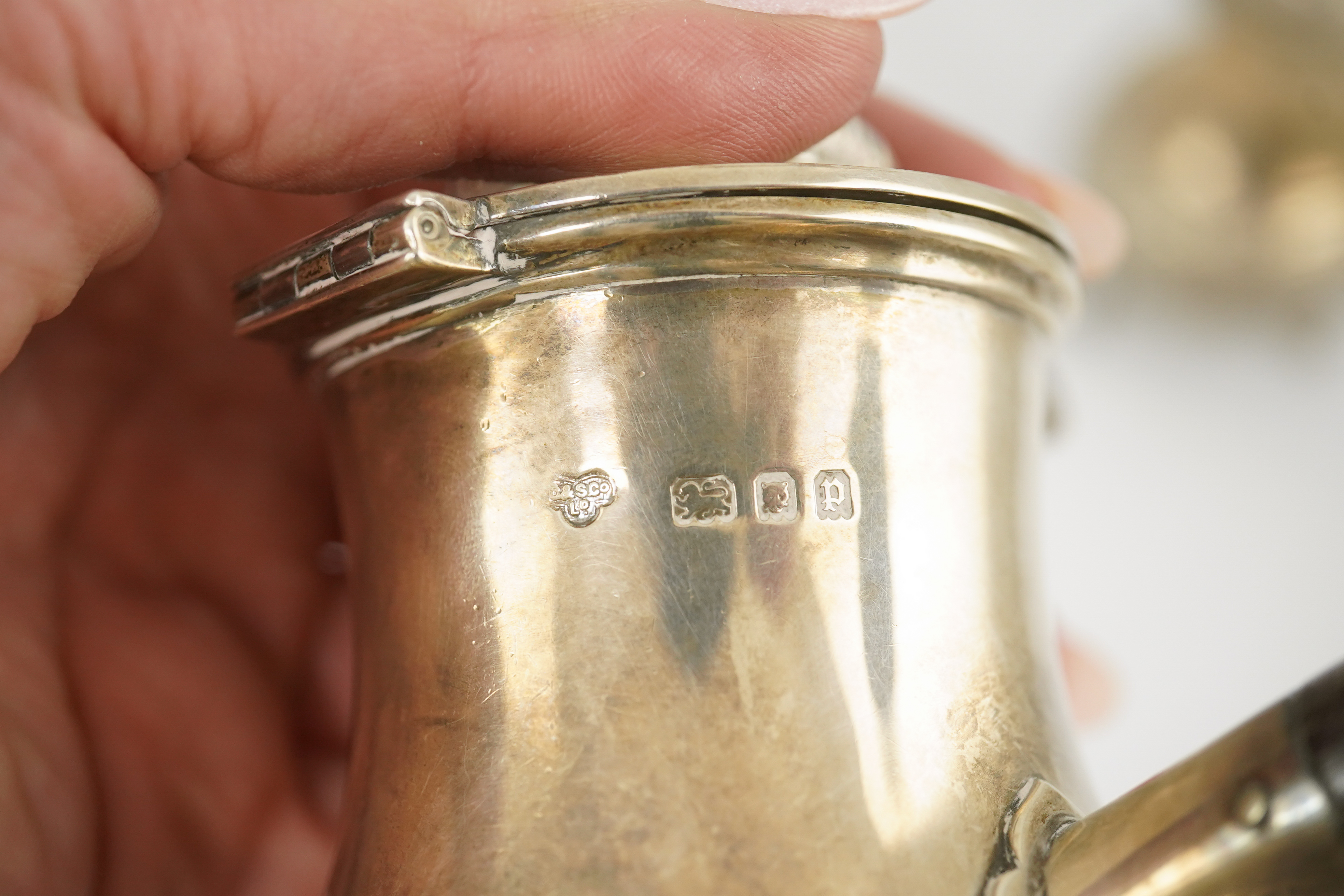 A pair of George V silver chocolate pots, by Goldsmiths & Silversmiths Co Ltd